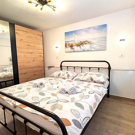 Modern 3Br Apartments In Zadar With Balcony Or Terrace, Free Parking & Ac Екстер'єр фото